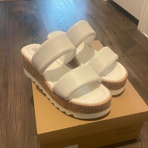 White Steve Madden Platform sandals